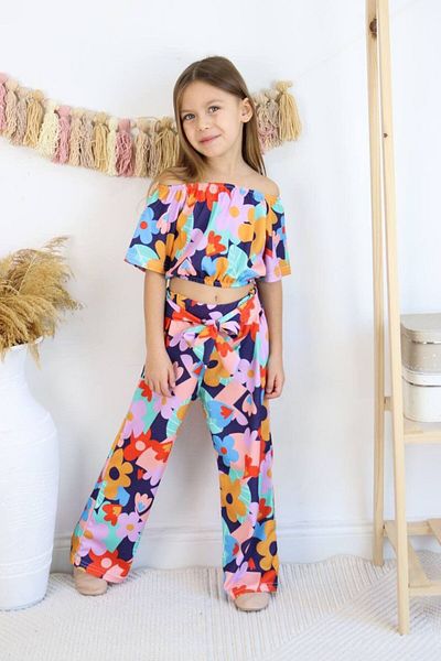 Yalçınoğlu Kids Girl's Colorful Patterned Suit I Madonna Collar Patterned Spanish Leg I Blouse and Pants Combination