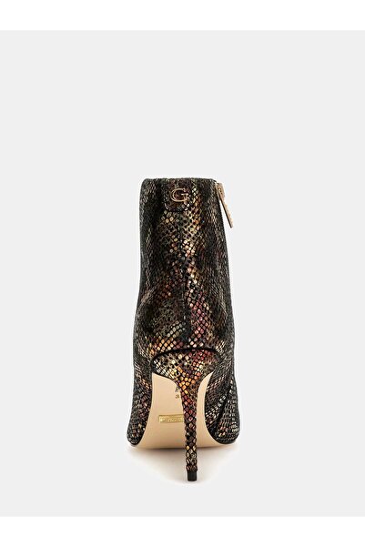 Guess Richer Kadın Bot