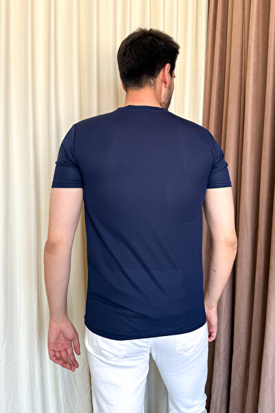 ModaPlaza Ανδρικό μπλουζάκι με λαιμόκοψη 5236
