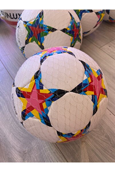 Toys كرة قدم مستوردة ذات نوعية جيدة