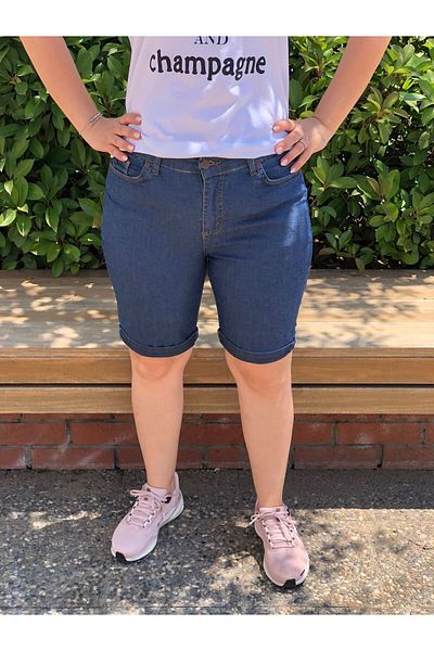BAKTAGÖR Jeans Shorts (Thin and Lycra)