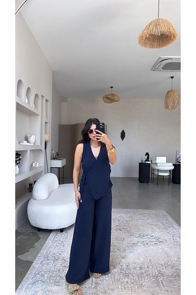 Buket Teke Navy Blue Double Breasted Aerobin Suit