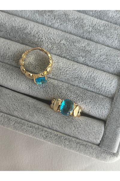 ringbox Blue Oval Ring with Gold Node