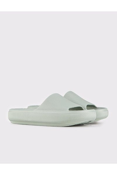 Cabani Green Women's Flat Slippers