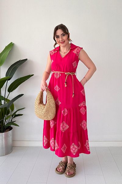MaziButik Rochie cu model cu centură de paie roz