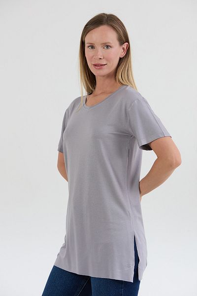 Fulla Moda Basic φαρδύ μπλουζάκι Lycra με λαιμόκοψη V με σκισίματα στα πλαϊνά