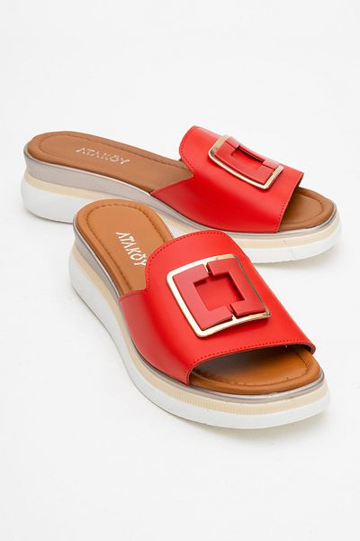 Ataköy Ayakkabı Women's Leather Buckle Slippers