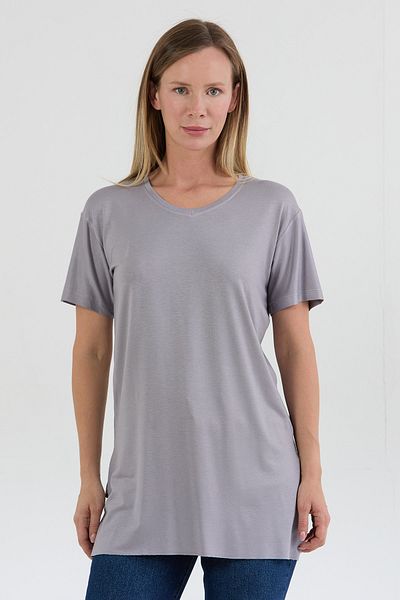 Fulla Moda Basic φαρδύ μπλουζάκι Lycra με λαιμόκοψη V με σκισίματα στα πλαϊνά