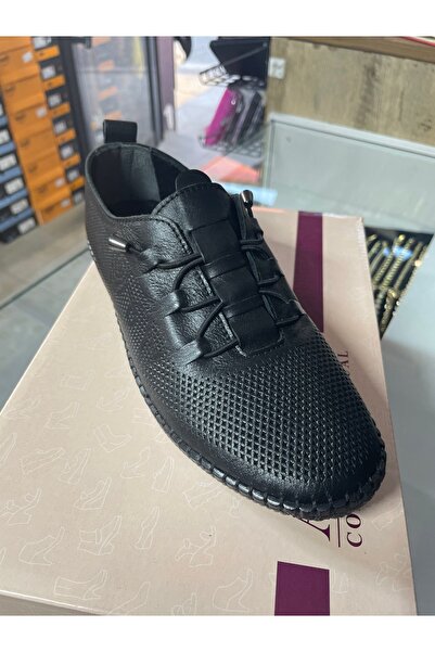 BLACK أحذية جلدية عادية