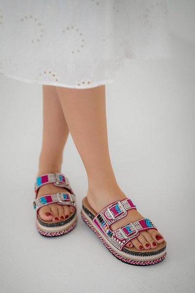 Parponi Mutu Women's Stoned Thick Sole Slippers Fuchsia