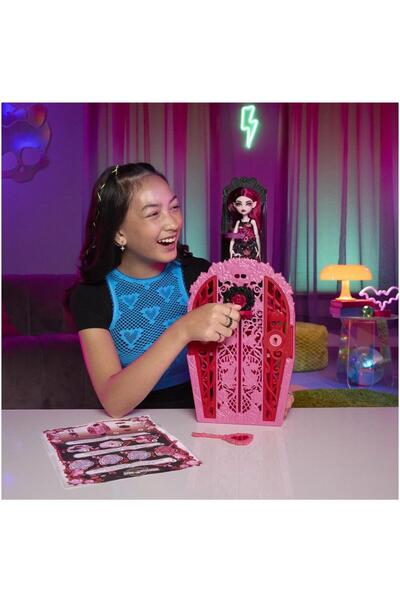 MONSTER HIGH Playset Monster High Garden Mysteries - Draculaura