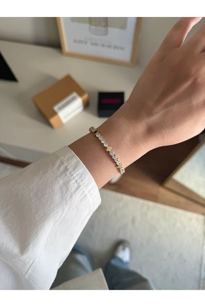 RoseandRoses Vc Logo Detailed Baguette Bracelet Gold