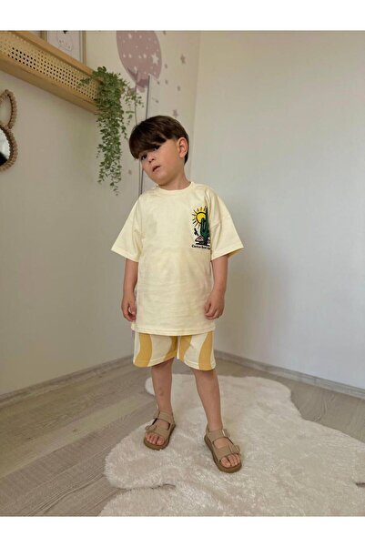 Kids مجموعة رجالية كريمية مطبوعة بالصبار