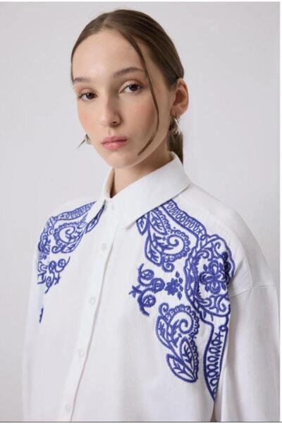 Touche Önü Nakışlı Oversize Gömlek Ekru