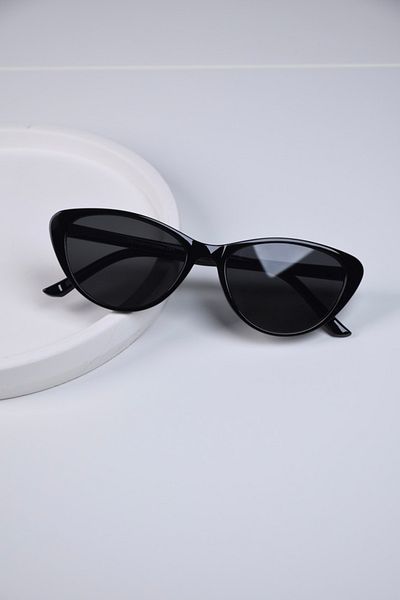 LOOKUP Sunglasses Uv400 Protection Unisex Model Women Cat Eye Sunglasses with Case and Cleaning Cloth Gift