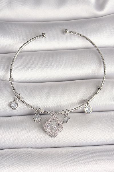 Clariss Brass Silver Color Dangle Zircon Stone Clover Figure Charm Women's Bracelet