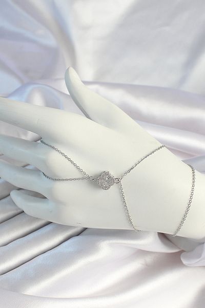 Clariss Silver Color Zircon Stone Clover Shahmeran with 316L Steel Chain