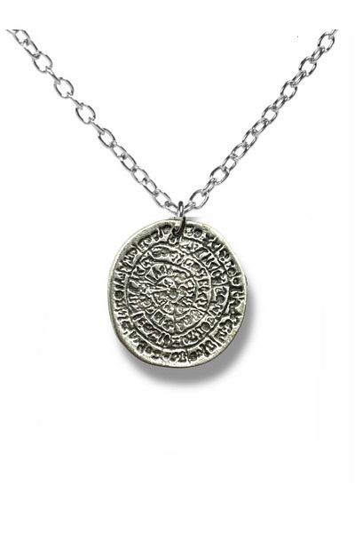 Herşey Nota Phaistos Disc Figured Necklace – Silver Color Zamak Unisex Mythological Jewelry with Ancient Mycenaean Inscriptions
