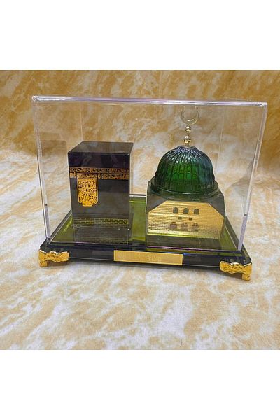 Generic A masterpiece of a crystal model of the Holy Kaaba and the Dome of the Rawdah