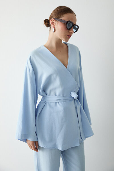 Laluvia Modré bavlněné kimono s detailem na knoflíky a páskem