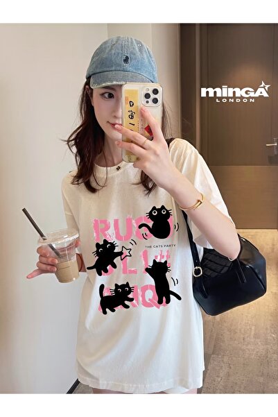 Minga London Tricou oversize alb cu litere roz și pisică neagră - Minga London