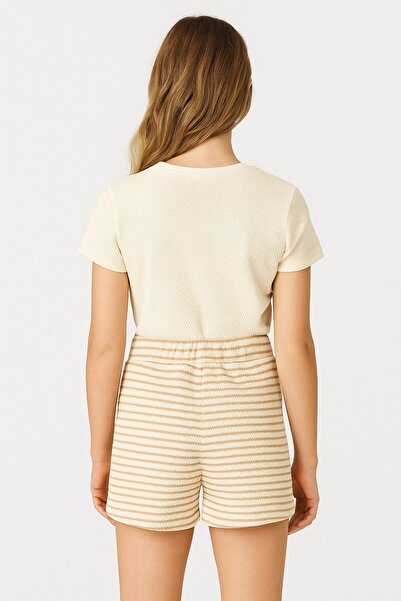 Kübra Tekstil Kadın Bej Beyaz Çizgili Yüksek Bel Triko Yazlık Şort
