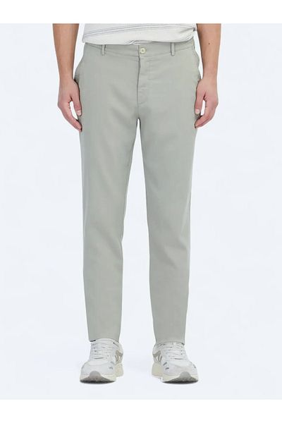 Kip Light Khaki Woven Jogging Fit Casual Cotton Blend Trousers