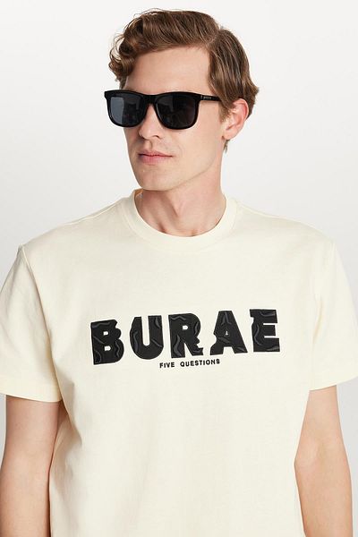 Tudors Relax Fit Relaxed Cut 100% Cotton Crew Neck Ecru Men's T-Shirt with Front Embroidery Detail