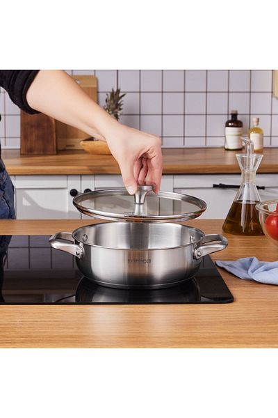 Karaca Elite Edelstahl-Kasserolle Flach 22 cm