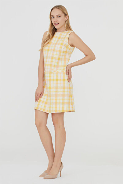 Shn Sırt Dekolteli Kareli Tüvit Mini Elbise