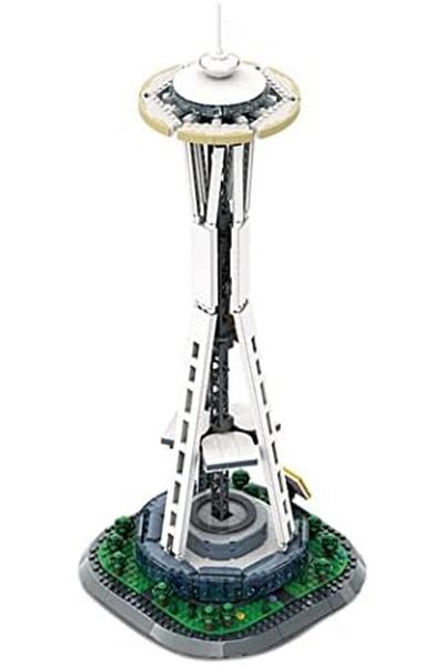 Wange Buildable architectural model with Space Needle building blocks, Seattle 1100 pieces