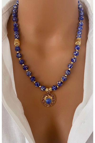 TARZ-I TAKI Altın Kaplamalı Doğal Taş Lacivert Varisit Taşı Özel Tasarım Yuvarlak Kolye Ucu Kadın Anne Sevgili