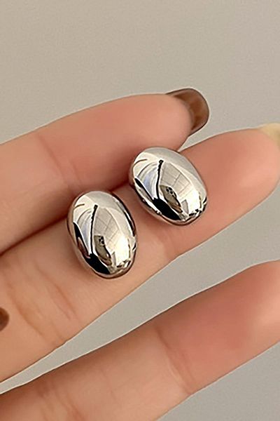 TAKIŞTIR أقراط معدنية على شكل كرة فضية اللون (زوج)