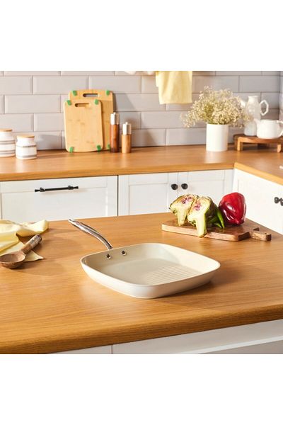 Karaca Swiss Crystal Almond Cream 28 cm Stielgrill