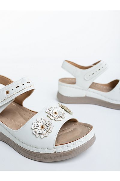 Kalapod Women's white sandals made of organic leather Vidasha