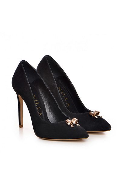 Vanilla Days Stiletto shoes with thin suede heel and gold accessories