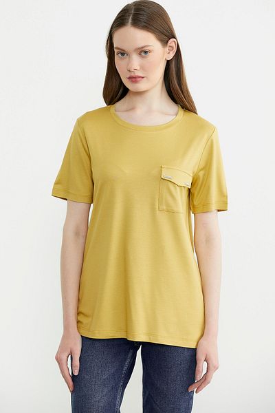 Sementa Tricou din bumbac pieptănat cu decolteu O cu detaliu de buzunar - muștar