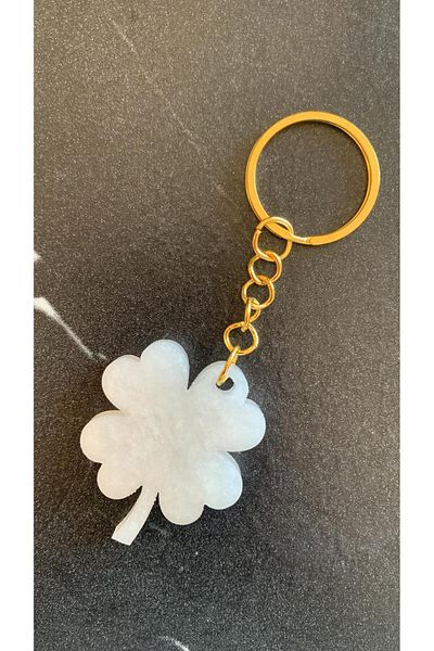 MISS GOLDEN Bright White Pearlescent Colorful Clover Shape Small Keychain with Silver Accessories Handmade Epoxy Gift
