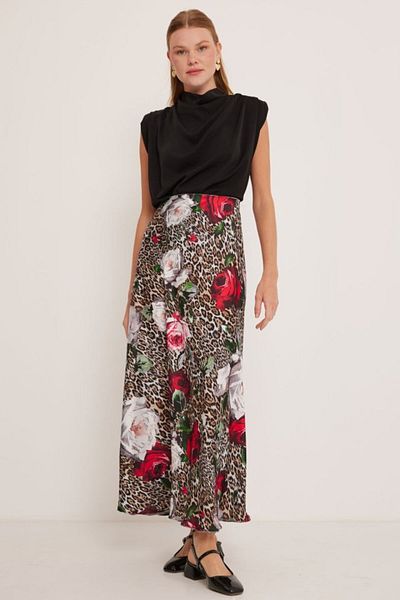 D&M Life Collection Red Black Patterned Satin Skirt 15877 - 42 - K. Red