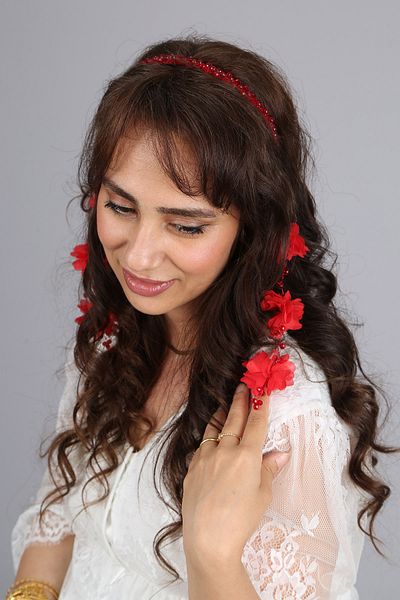 lohusahamile Special Design Red Dangling Earrings and Pearl Maternity Crown
