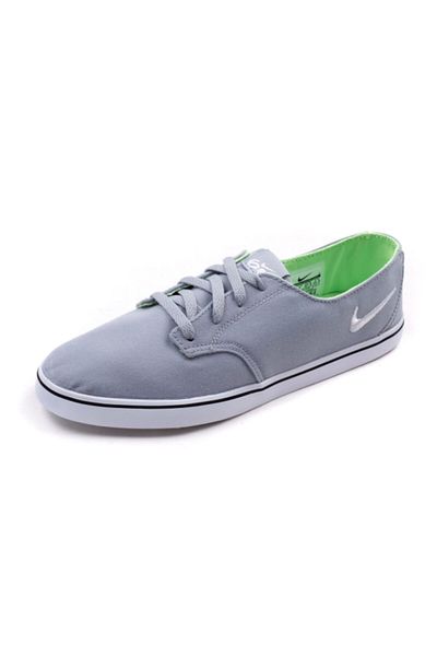 Nike BRAATA LITE Women's Sneakers, Gray, Size 38