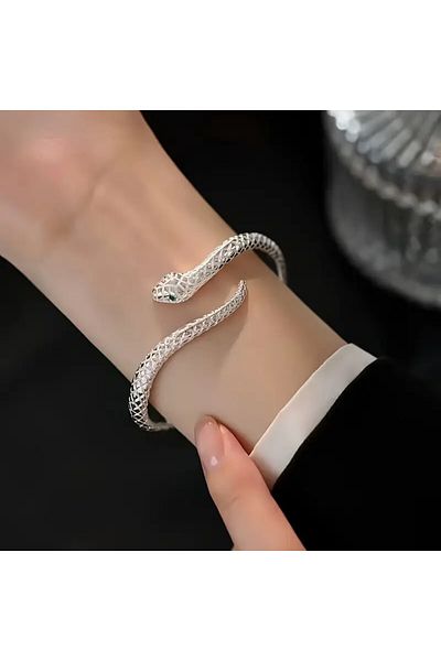 Ayzen Adjustable Snake Bracelet