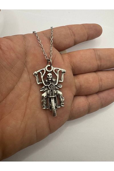Herşey Nota Death Knight Motorcycle Figured Necklace – Gothic Style Silver Color Unisex Jewelry