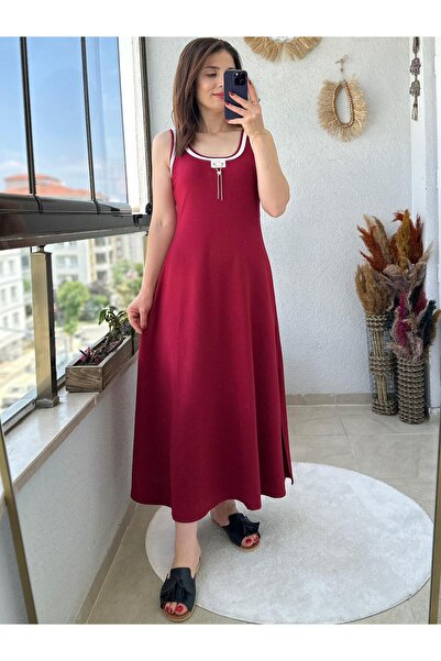 TUNAM BUTİK فستان مودال بياقة بيضاء وتفاصيل شعار