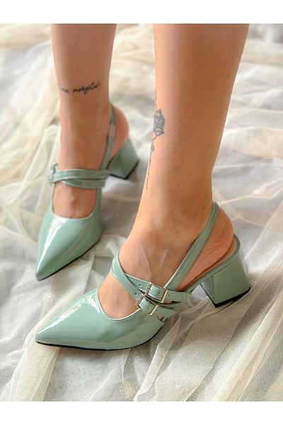 BERFONA Veroni̇ka Green Patent Leather Strappy Buckle 5 cm Heeled Sandals