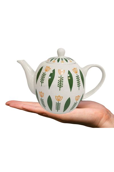 rexa Elegant Porcelain Teapot with Classic Floral Design