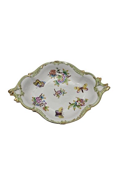 HEREND 7515 Queen Victoria Vbo Hand Painting Porcelain Decorative Plate