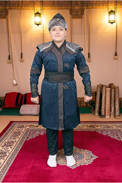 ihvan online Costum pentru băiat Ertugrul cu detaliu de blană de pluș, îmbrăc...