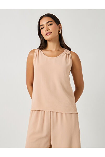 Styli Solid Lace Insert Sleeveless Top and Wide Leg Pants Co-Ords