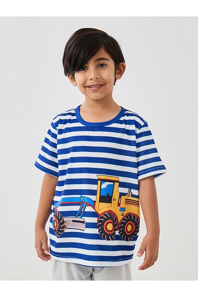 Styli Graphic Print Round Neck T-Shirt and Shorts Set